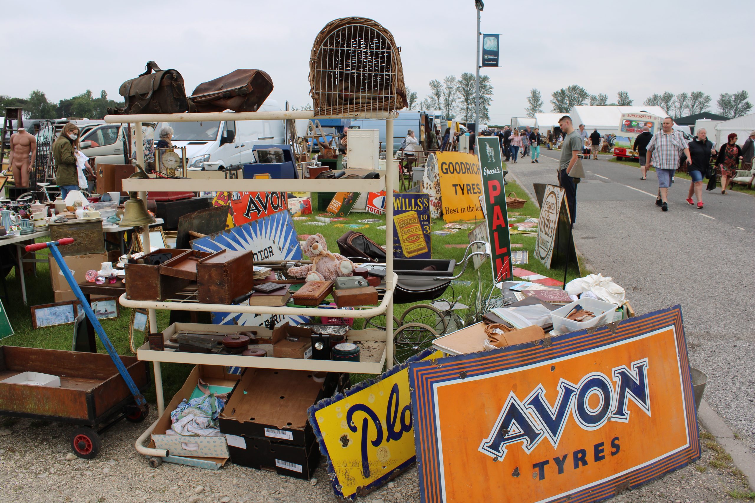 Newark International Antiques & Collectors Fair Newark Showground
